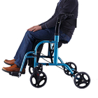 折りたたみはRollatorの車椅子の歩行者のアルミ合金、不具にのためのトロリー歩行者を動かす